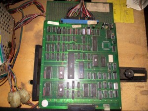 Jamma_old_board.jpg (79.92 KiB) 13803 mal betrachtet das alte defekte Jamma board