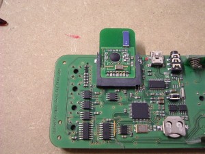 GBP mit eingestecktem Kommunikationsmodul SD_RFM12B ein Transceiver für 868MHz mit Chipantenne.